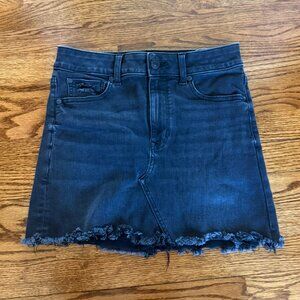 American Eagle Black Denim Skirt - Size 6